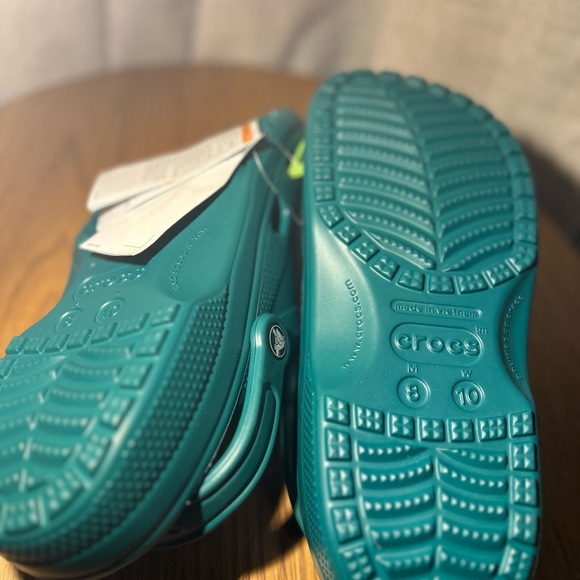 Crocs Classic Emerald Green Men Unisex Slip On Casual Sandal 10001-302 M 8 W 10 - Picture 11 of 16